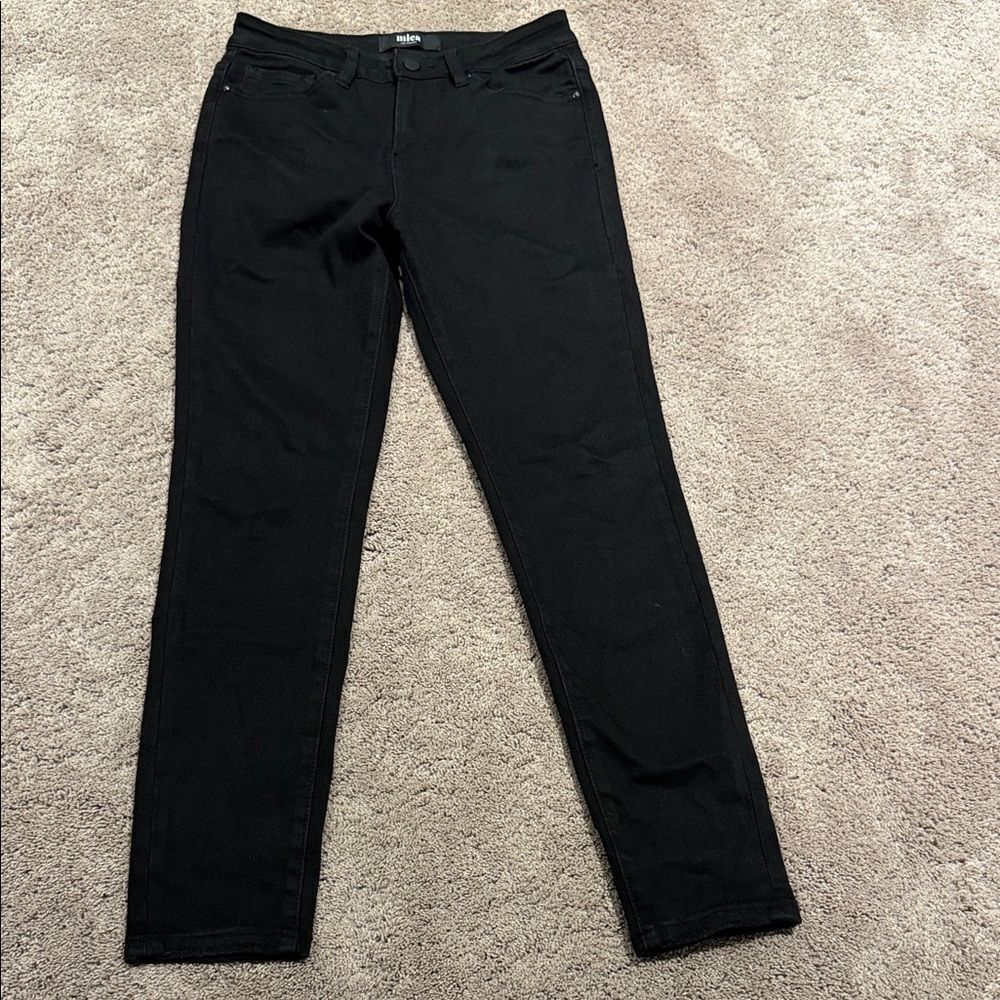 Mica High Rise black skinny denim! Size 27 stretchy. Like new condition